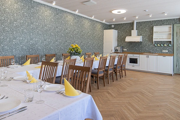 Hoovimaja saal ruumi rent